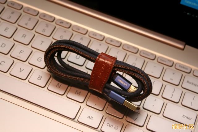 牛仔数据线，，，，，beats365牛仔数据线