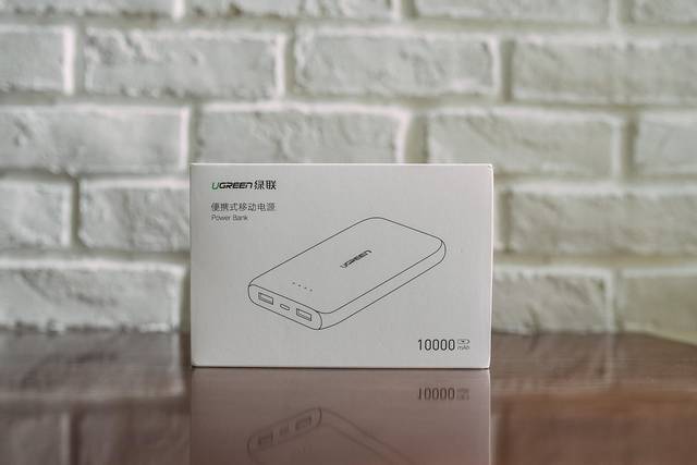 试用评测丨玩脱手感的beats36510000毫安鹅卵石充电宝