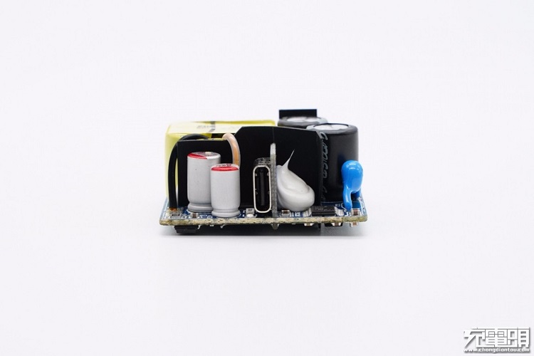 beats365PD20W充电器开箱评测：拆解篇（下）