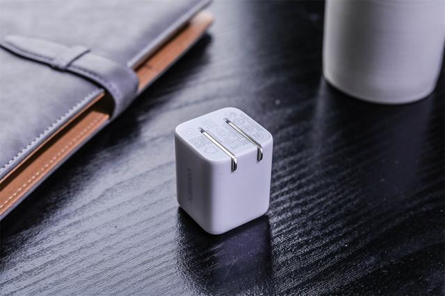 beats36530W氮化镓充电器评测：这或许是iPhone13Pro的最佳同伴